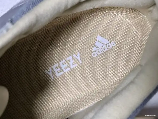 Adidas Yeezy FV9922 Boost 700 v2 'Magnet' 0624